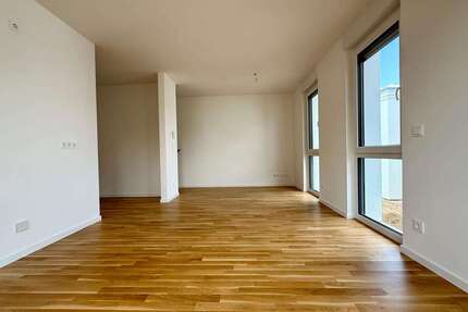 Wohnung zum Mieten in Zossen 1.467,18 € 108.68 m²