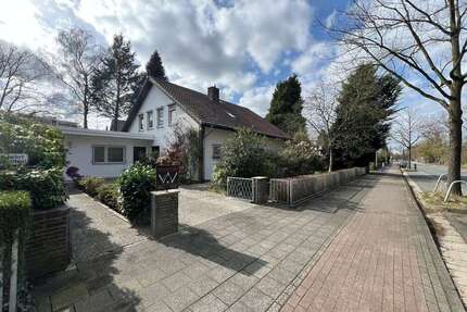 Haus zum Kaufen in Ratingen 1.100.000,00 € 268 m²
