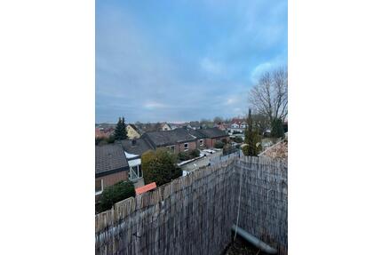 Helle 2-Zimmer-DG Wohnung mit Balkon-ideal für Einzelperson - Achim