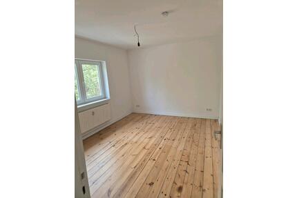 Zimmer Wohnung zu vermieten - 750,00&nbsp;EUR Kaltmiete, ca.&nbsp; 18,00&nbsp;m&sup2; in Hamburg (PLZ: 21149) Harburg