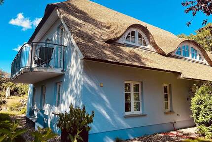 Attraktives Ferienhaus in Groß Zicker mit 4 Wohnungen & teilweise Boddenblick in idyllischer Lage - Gager
