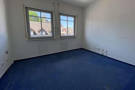 PraxisBüro oder Wohnung, 5 Zimmer, 130m², klimatisiert - Dillenburg