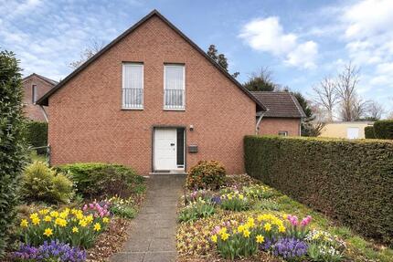 Mehrgenerationenhaus Zweifamilienhaus zu vermieten - Viersen Boisheim