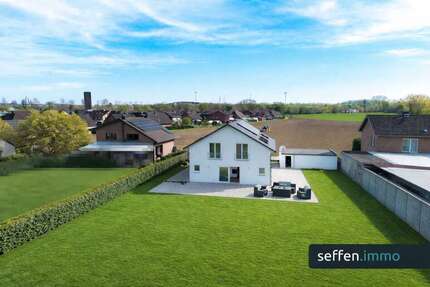 Haus zum Kaufen in Bedburg 695.000,00 € 210 m²