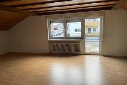 2,5 Zimmer DG- Wohnung - 850,00&nbsp;EUR Kaltmiete, ca.&nbsp; 90,00&nbsp;m&sup2; in Grabenstetten (PLZ: 72582)