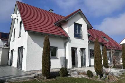Haus zum Kaufen in Tapfheim 699.000,00 € 186 m²