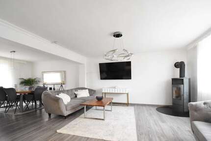 Haus zum Kaufen in Sinsheim 449.000,00 € 202.01 m²