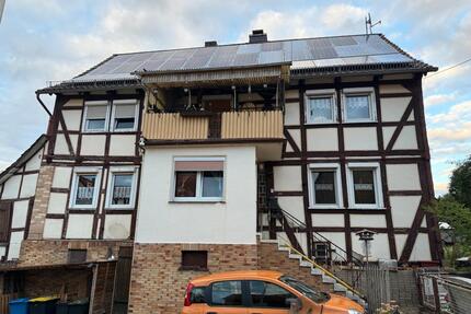 Haus Zweifamilienhaus mit Photovoltaikanlage und guter Rendite - Homberg (Efze)