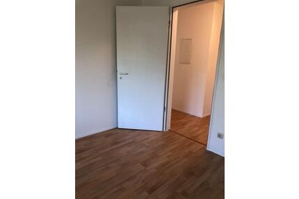 Schönes 1 Zimmer mit 2 Balkonen- ruhige Lage !! - Berlin Steglitz-Zehlendorf