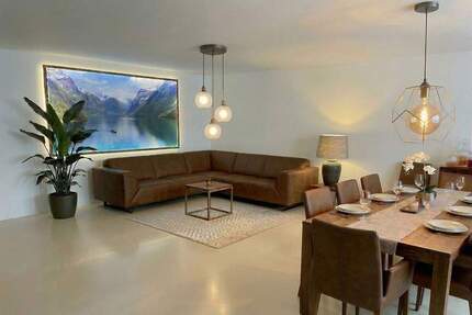 SOFORT BEZUGSFERTIG! 3 Zimmer, offene Küche auf 185qm Wohnfläche, zzgl. 65qm Nutzfläche im Keller - Bergisch Gladbach Katterbach