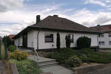 Haus zum Kaufen in Fritzlar Cappel 275.000,00 € 267 m² - Fritzlar / Cappel