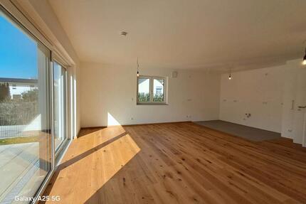 Moderner Neubau mit 3 Wohnungen – je ca. 130 m², Garten - Dingolfing