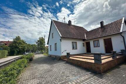 Eckgrundstück mit 650 m² mit ein Einfamilienhaus in Forstern zu verkaufen