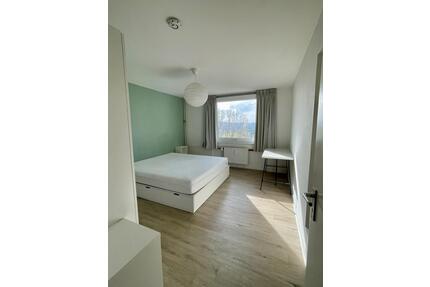 WG Zimmer in Stuttgart Nord - 700,00&nbsp;EUR Kaltmiete, ca.&nbsp; 84,00&nbsp;m&sup2; in Stuttgart (PLZ: 70376) Bad Cannstatt