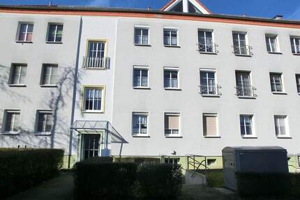 Ruhig an Stadtrand - 77.000,00&nbsp;EUR Kaufpreis, ca.&nbsp; 66,00&nbsp;m&sup2;&nbsp;Wohnfl&auml;che in Hoyerswerda (PLZ: 02977)