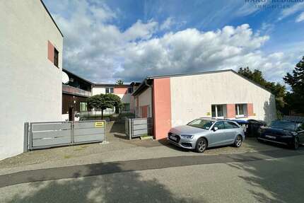 Haus zum Kaufen in Eschenbach in der Oberpfalz 1.430.000,00 € 1020 m²