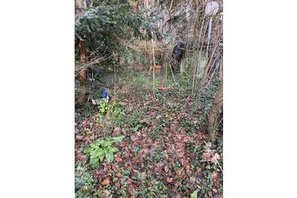 Grundstück zu verkaufen in Frankfurt 50.000,00 € 910 m²