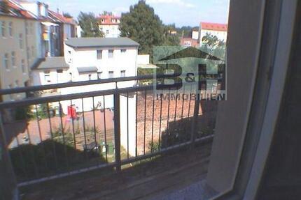 Süsse 2 Raum Wohnung Dessau Nord 1.OG mit Balkon ca. 55 qm - Dessau-Roßlau