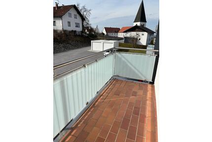 Schöne ruhige 3-Zimmer Wohnung - 600,00&nbsp;EUR Kaltmiete, ca.&nbsp; 80,00&nbsp;m&sup2; in Fürstenstein (PLZ: 94538)