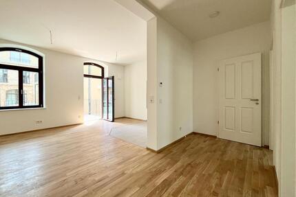 2 Schlafzimmer | offener Wohn- und Küchenbereich | Keller | sanierter Altbau | zentrale Lage - Halle (Saale) Büschdorf