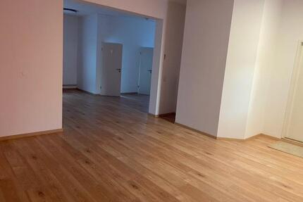 Wohn und Geschäftshaus mit vielen Möglichkeiten - Gottenheim