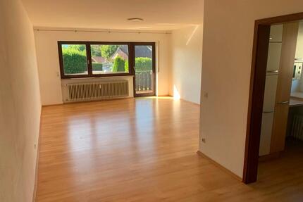 Provisionsfrei: Helle 62m² EG-Wohnung mit 2 Balkonen am Bodensee - Gaienhofen