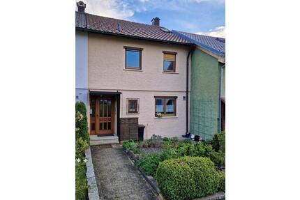 Einfamilienreihenhaus - 285.000,00&nbsp;EUR Kaufpreis, ca.&nbsp; 130,00&nbsp;m&sup2; in Engstingen (PLZ: 72829)