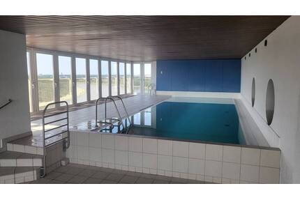 ***BEZUGSFREI***Möblierte 75 m² Whg. (2,5 Zi.) + Einbauküche + Balkon direkt am Rhein in Top-Lage*** - Köln Porz