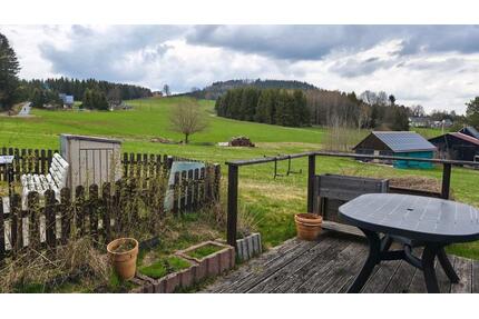 Moderne Eigentumswohnung mit Bergblick, Stellplatz und Garage - Bärenstein