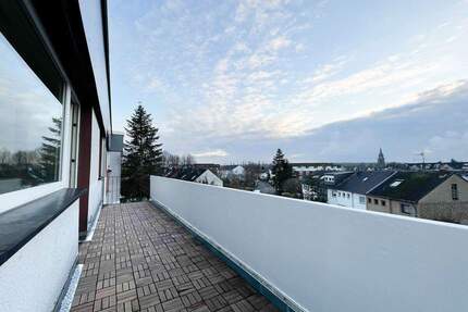 Helle Wohnung mit 2-Zimmer-Potenzial | XXL-Balkon | TG | modernes Bad | provisionsfrei - Köln Ensen