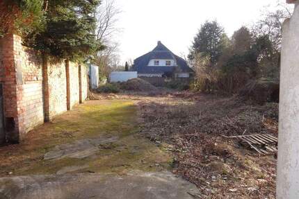 Grundstück mit genehmigter EFH-Neubauplanung in bevorzugter Lage - Bremen Oberneuland