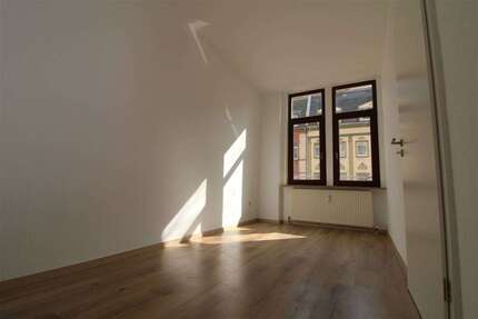 Wohnung zum Mieten in Plauen 225,00 € 45.15 m²