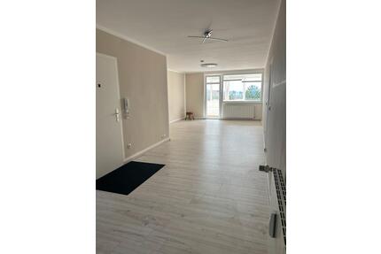 Helle und warme 3-Zimmer Wohnung mit Fahrstuhl - Wolfsburg Detmerode