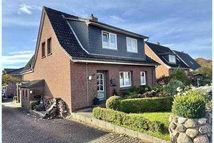 Haus zum Kaufen in Husum 295.000,00 € 135 m²