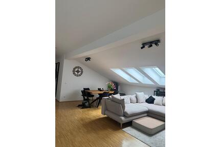 ***Stilvolle 4 Zimmerwohnung mit zwei Balkonen - universitätsnah in Ziegetsdorf*** - Regensburg Ganghofersiedlung