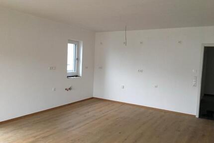 Schöne 3-Zimmer Erdgeschosswohnung in Hengersberg mit Garten