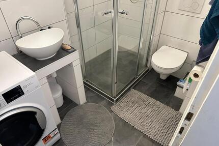 VOLLMÖBILIERTE WOHNUNG RHEINSTR - Krefeld Benrad