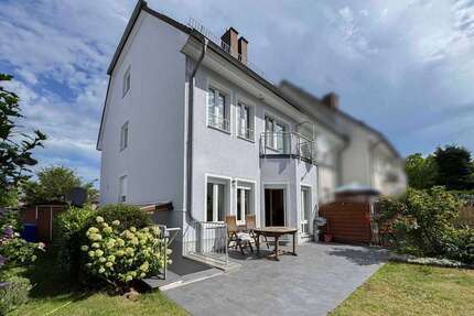 Haus zum Kaufen in Schönefeld 598.000,00 € 178 m²
