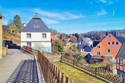 Haus zum Kaufen in Grünhainichen 54.999,00 € 172 m²