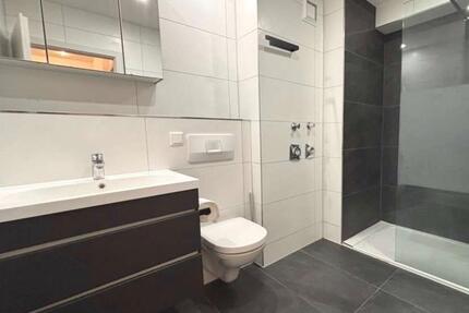 Charmante Maisonette-Dachgeschosswohnung mit 3,5 Zimmern und Süd- - Nürnberg Rabus