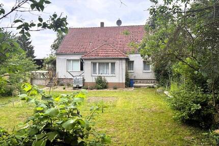 Einfamilienhaus auf weitläufigem Grundstück in Alleinlage bei Neustrelitz - Carpin