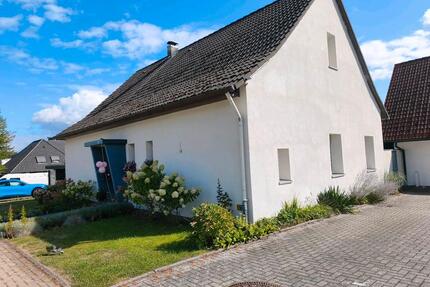 Haus zum Verkaufen - 280.000,00&nbsp;EUR Kaufpreis, ca.&nbsp; 120,00&nbsp;m&sup2; in Rödinghausen (PLZ: 32289)