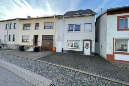 Attraktives EFH + seperates Gartengrundstück in St Barbara - Wallerfangen / Sankt Barbara