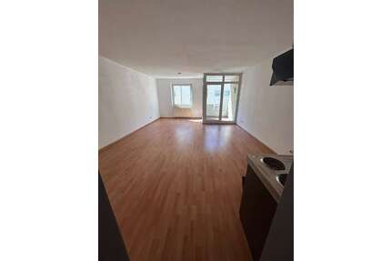 Wohnung zum Mieten in Magdeburg 280,00 € 43.58 m²