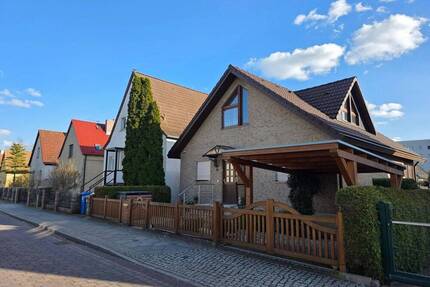 Helles Familienhaus mit Süd-Terrasse, Garten, ruhig gelegen, trotzdem mittendrin! - Berlin Alt-Hohenschönhausen