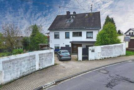 Viel Platz für die ganze Familie - Einfamilienhaus mit separater Einliegerwohnung - Wittgert