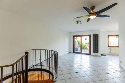 Wohnung zum Kaufen in Bischofsheim 349.000,00 € 70.55 m²