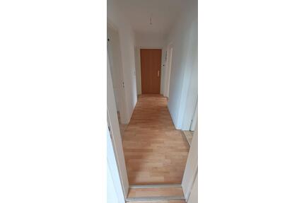 Gut erreichbare Wohnung mit Dusche - Bad Lobenstein