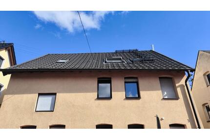 Freistehendes Haus in Dornburg-Frickhofen mit 3 Wohnungen