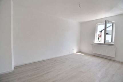 Wohnung zum Mieten in Lingenfeld 690,00 € 57.75 m²